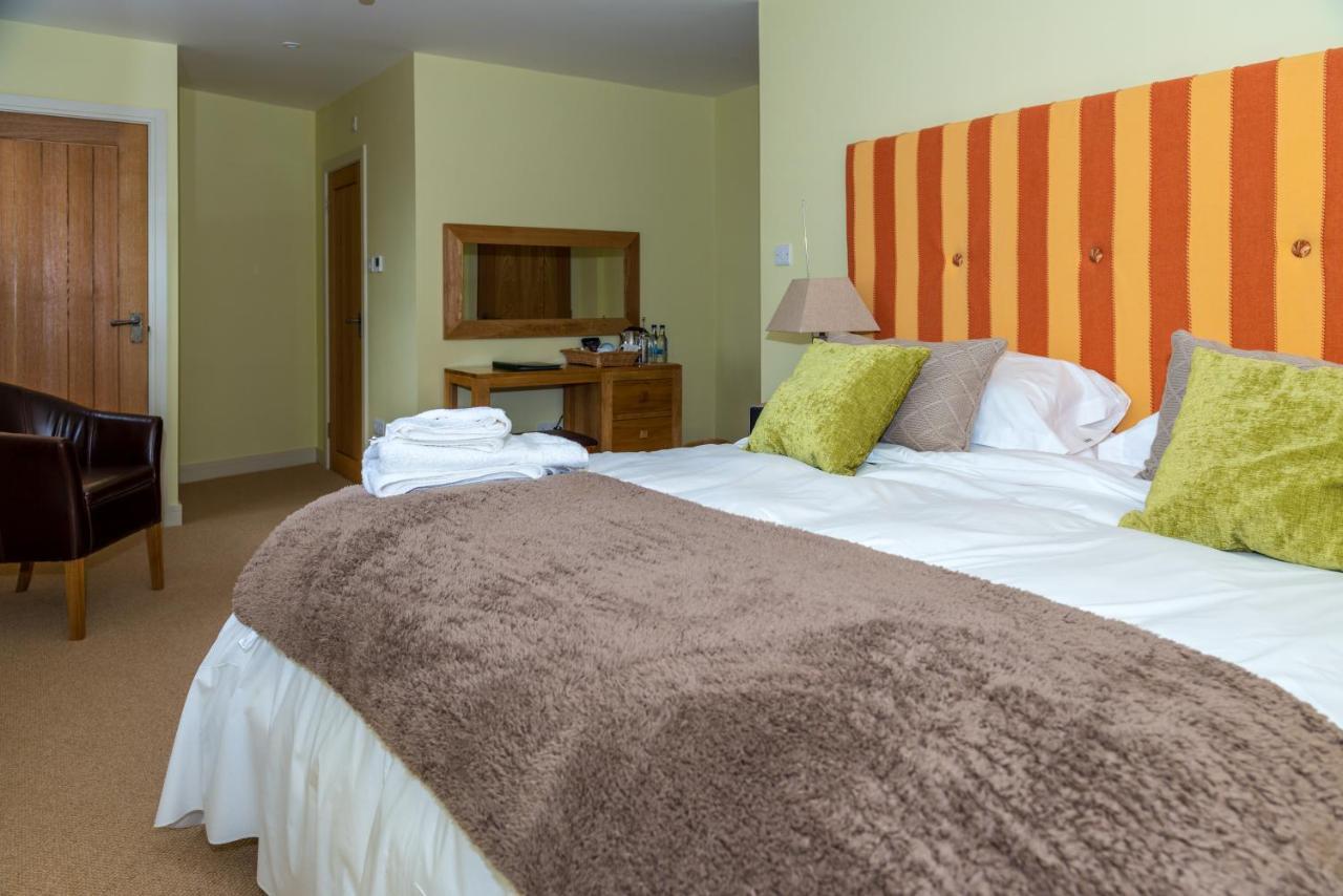 The Peppermill Town House Hotel & Restaurant ديفايزيس المظهر الخارجي الصورة